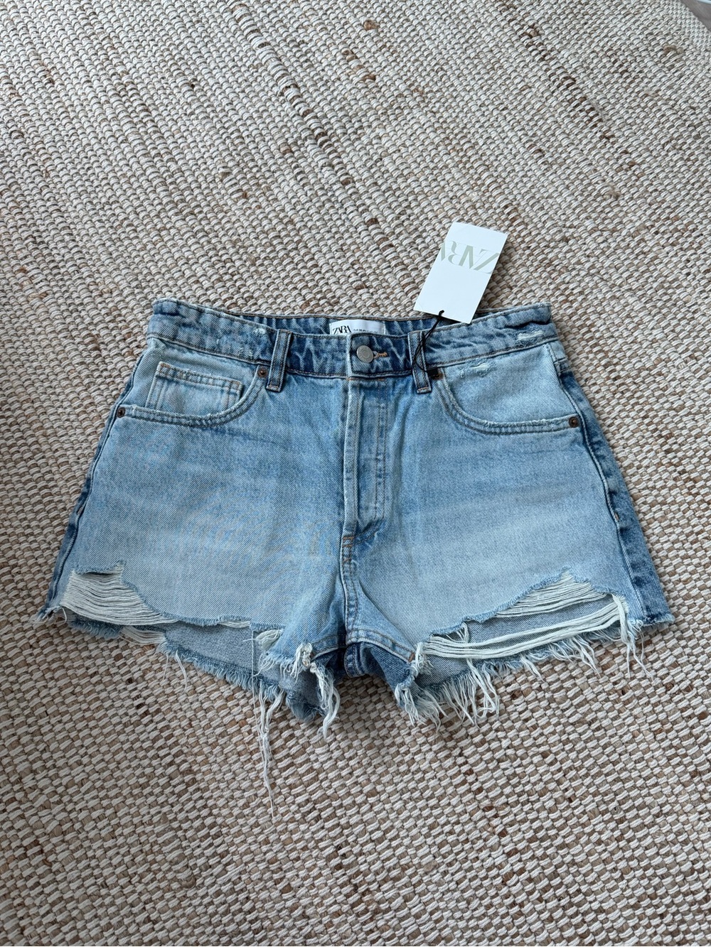 Zara Distressed Blue Denim Shorts Size 4 NWT